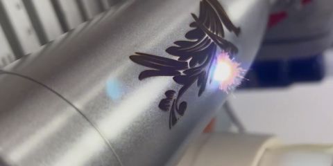 Круговая гравировка на изделии